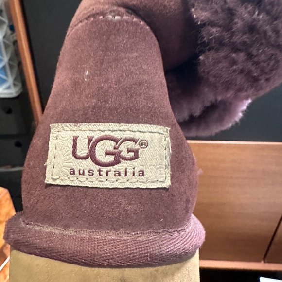 Eggplant Ugg Boots Size 7 - Picture 4 of 5